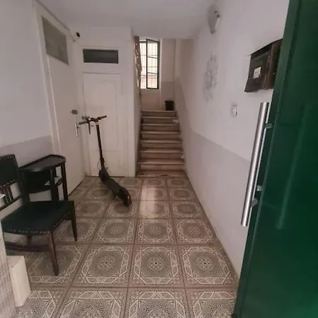 Apartment Palace